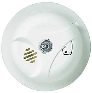 First Alert 1039796 Smoke Alarm, 9 V, Ionization Sensor, 85 dB, Alarm: Audible